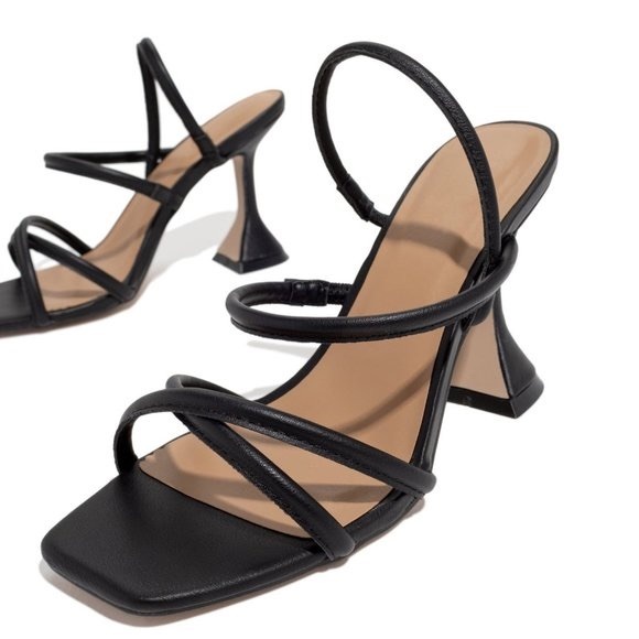 NEW!! Slip On Criss Cross Comfortable Spool Heel - Picture 2 of 6